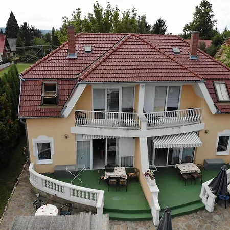 Сasa de vacaciones Nr 2a Balatonszarszo